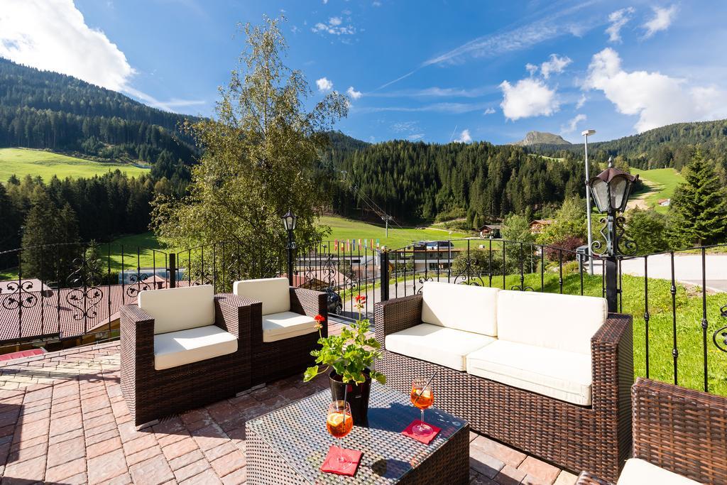 Berghotel Racines Exterior photo